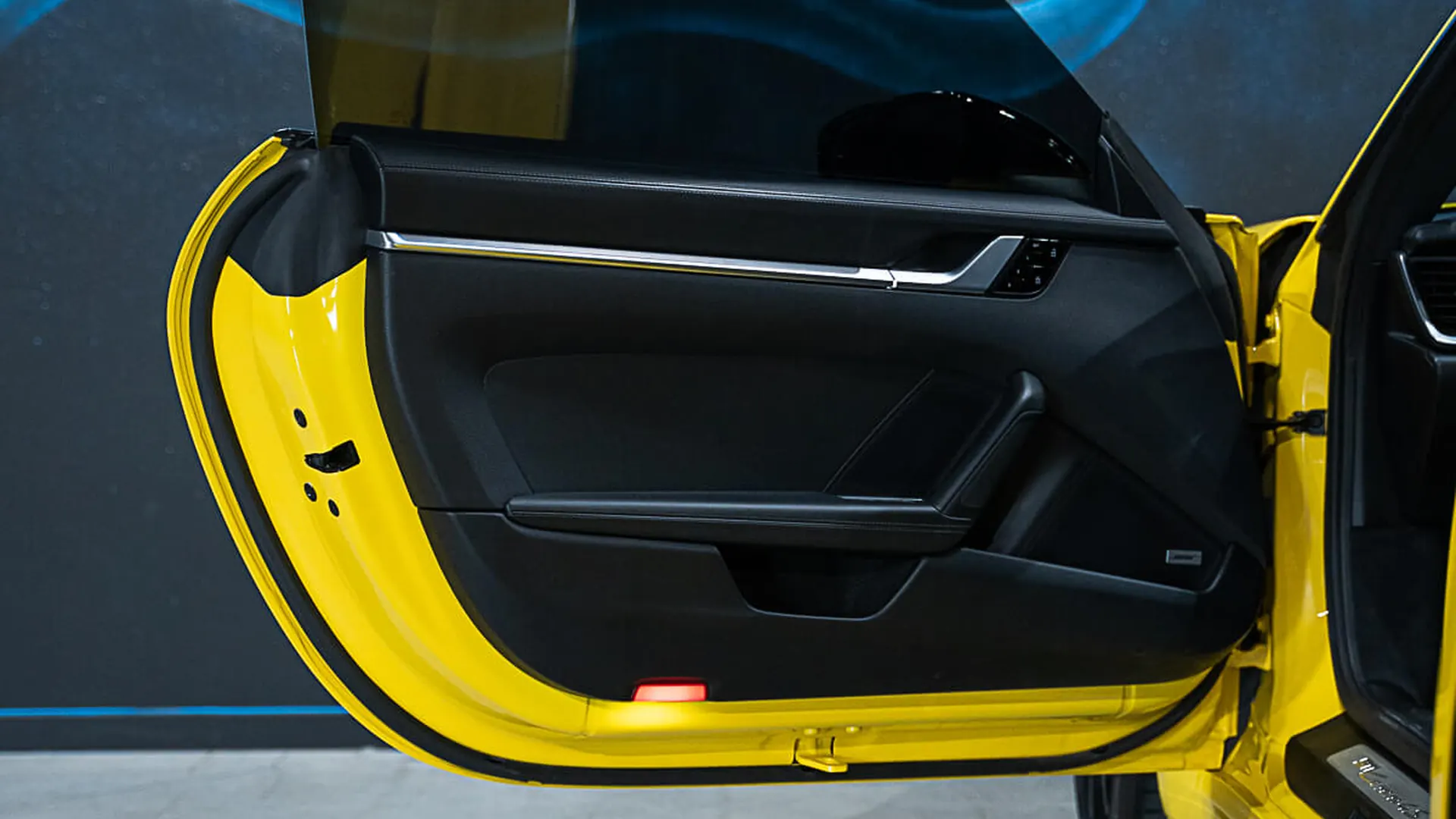 Porsche 911 — photo 43