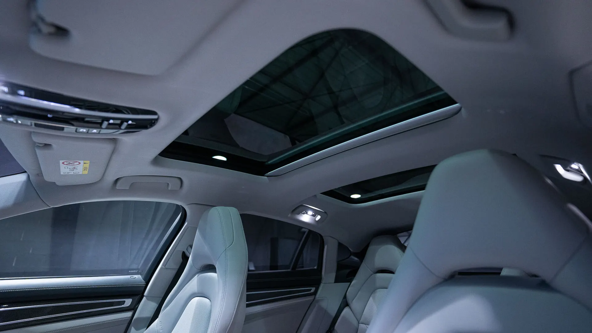 Porsche PANAMERA — photo 14