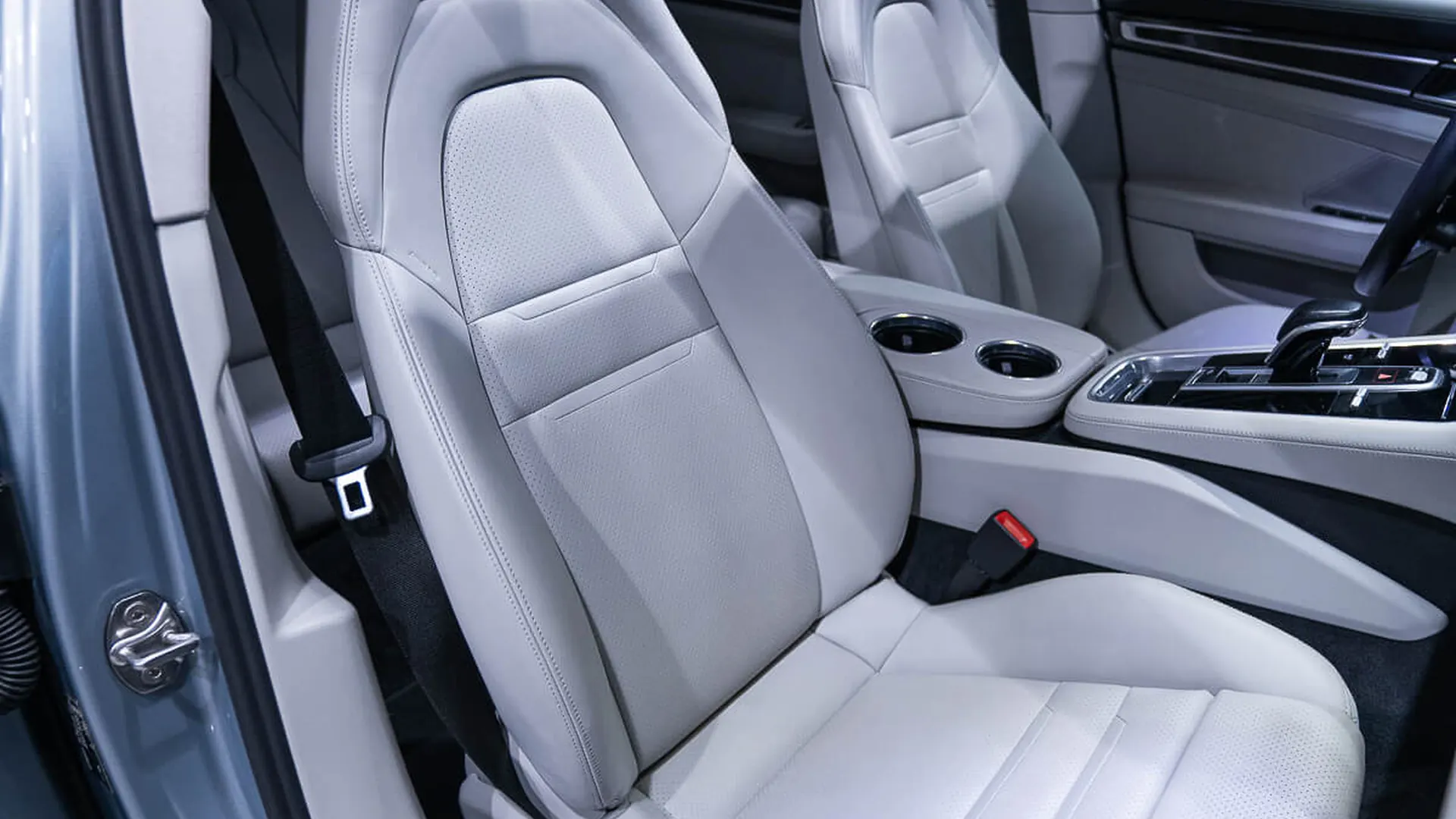 Porsche PANAMERA — photo 50