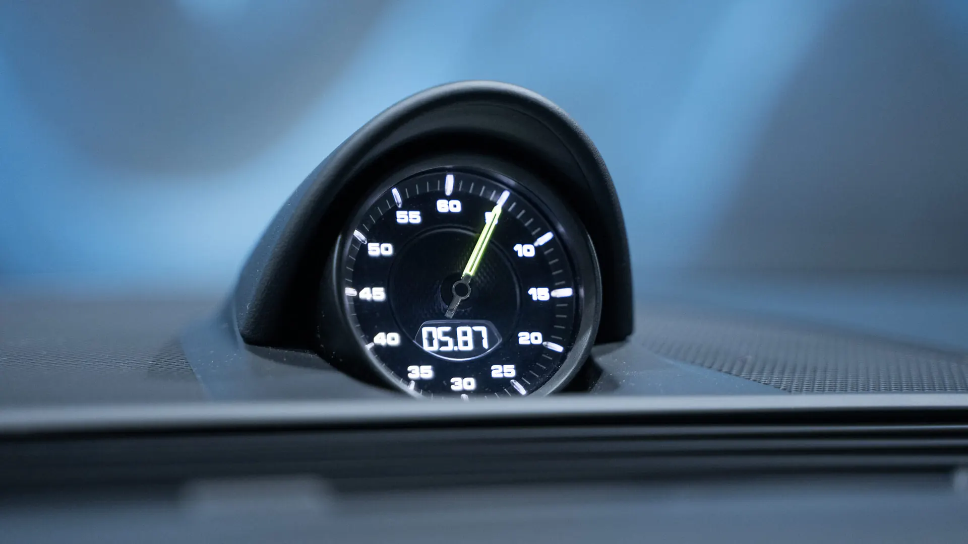 Porsche PANAMERA — photo 28