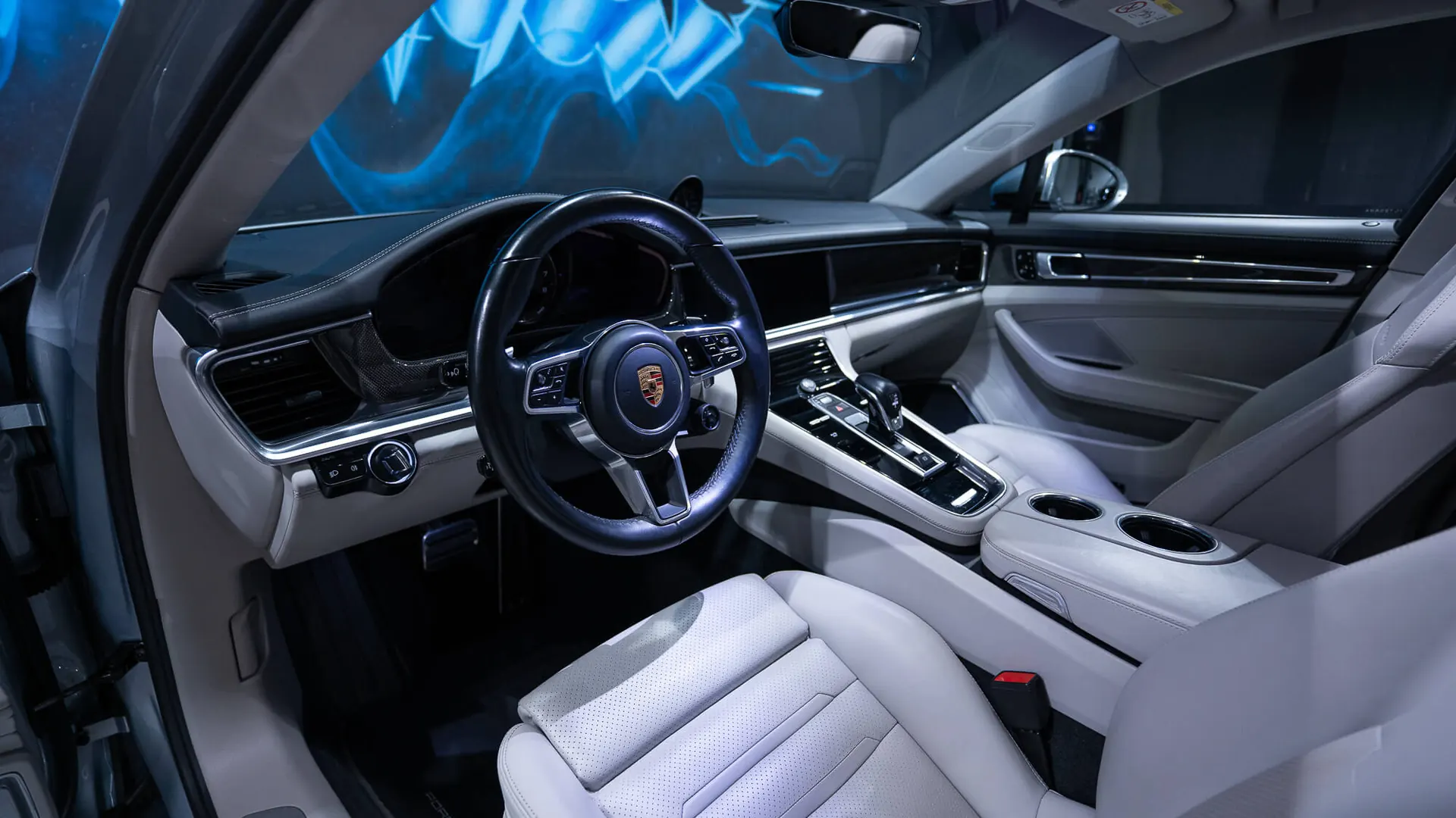 Porsche PANAMERA — photo 8