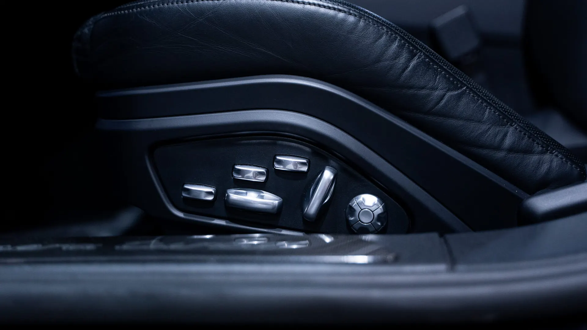 Porsche PANAMERA — photo 23