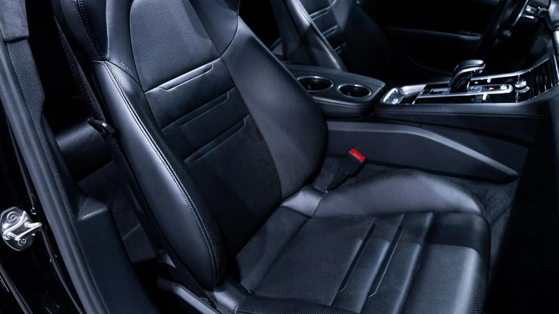 Porsche PANAMERA — photo 47