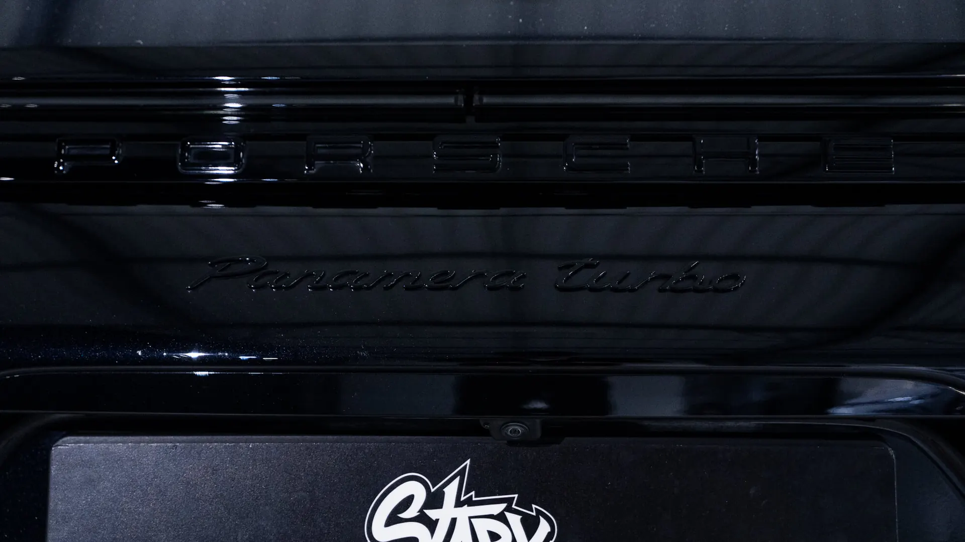Porsche PANAMERA — photo 16