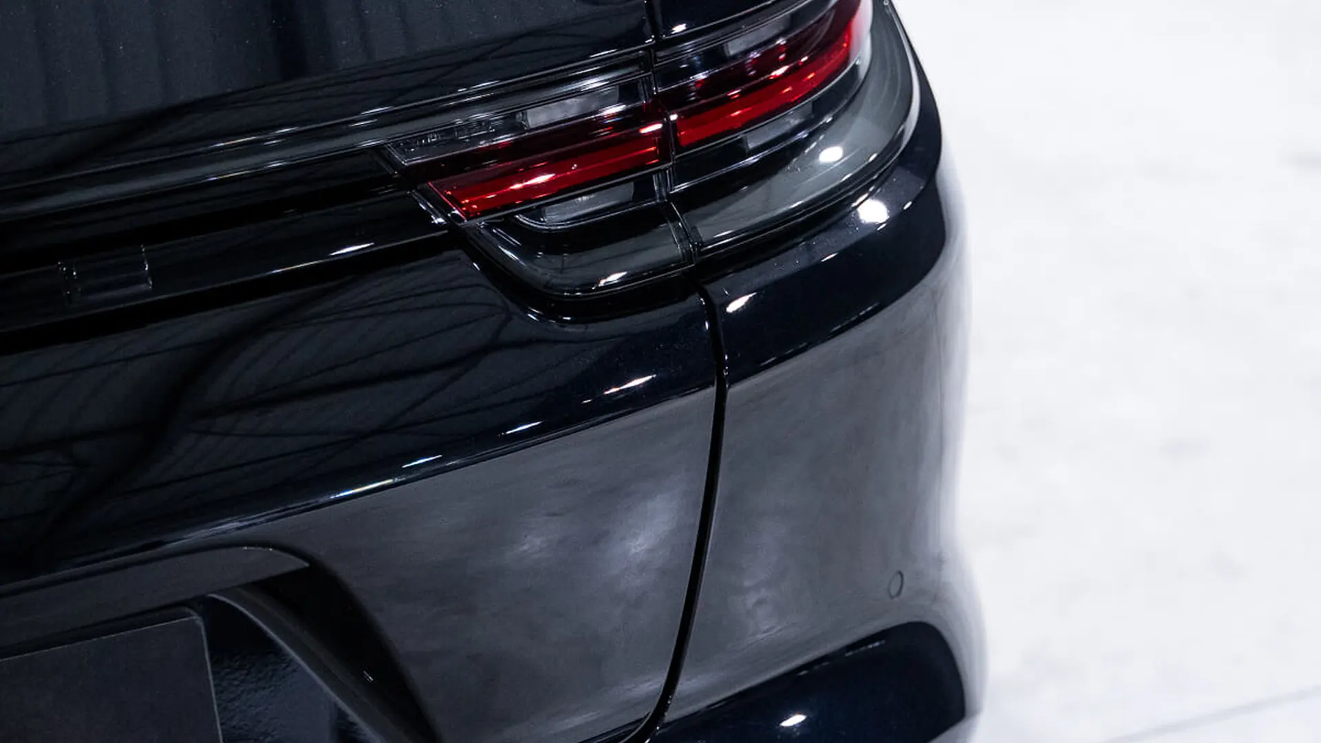 Porsche PANAMERA — photo 43