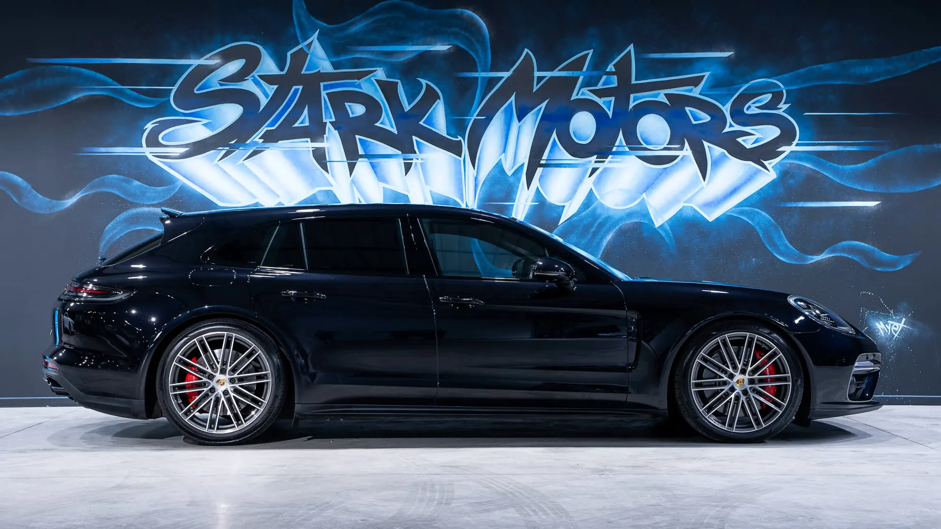 Porsche PANAMERA — photo 3