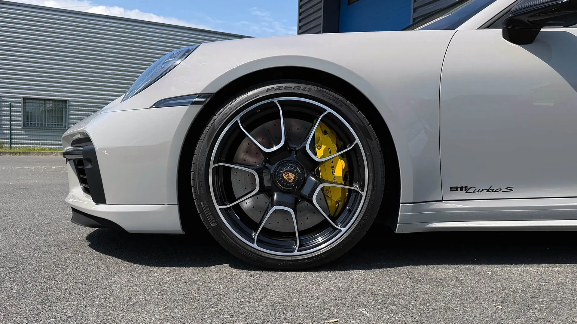 Porsche 911 — photo 10