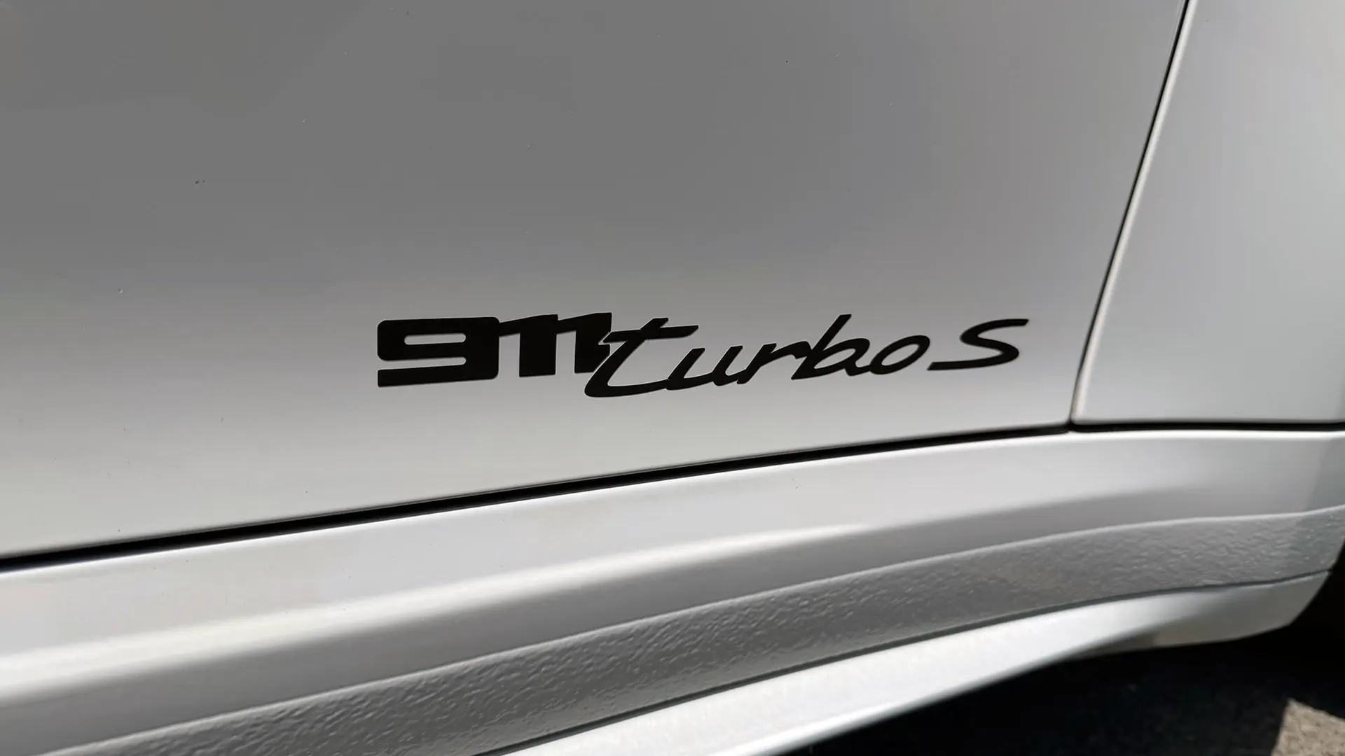 Porsche 911 — photo 21