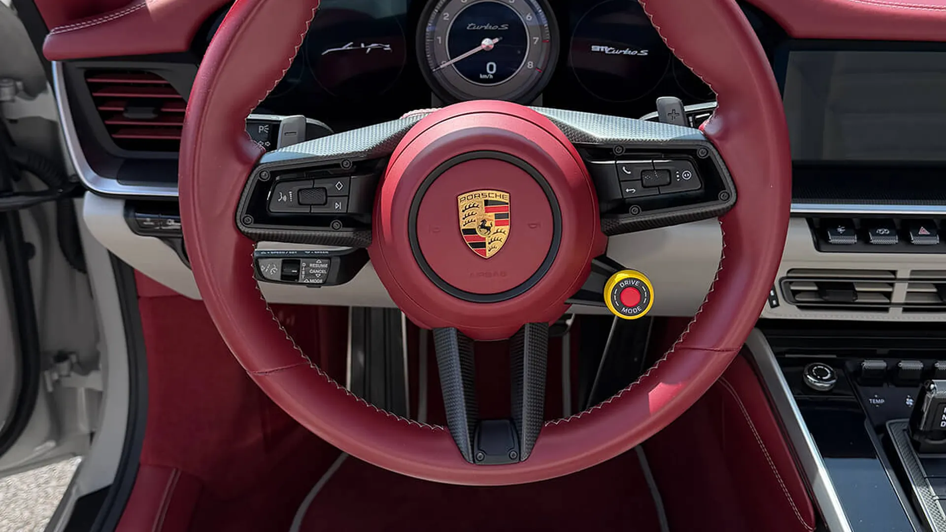 Porsche 911 — photo 17