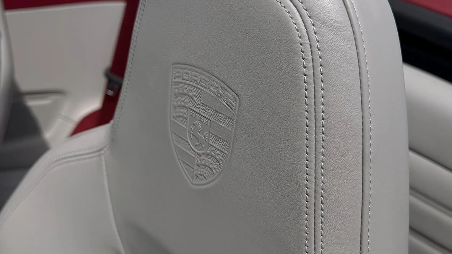 Porsche 911 — photo 13