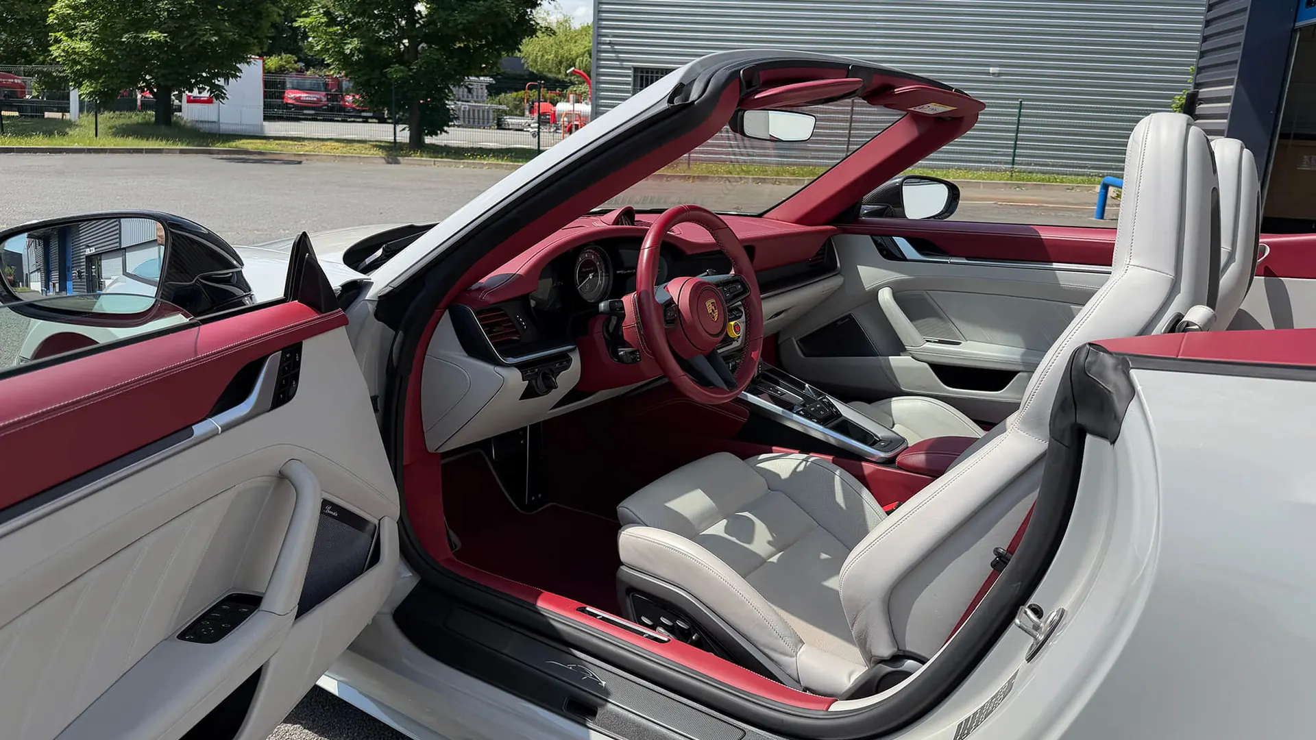 Porsche 911 — photo 11