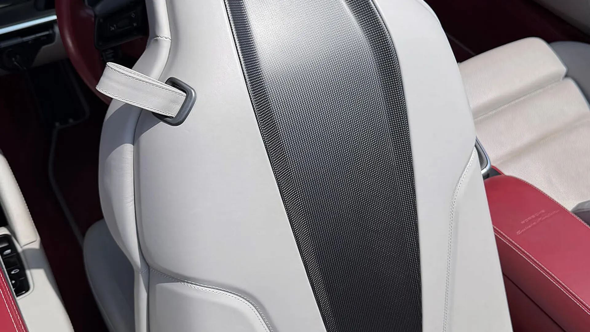 Porsche 911 — photo 15