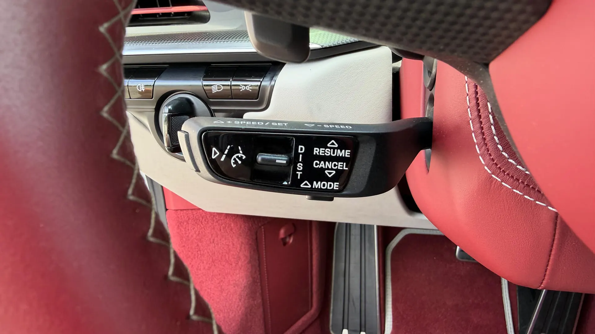 Porsche 911 — photo 37