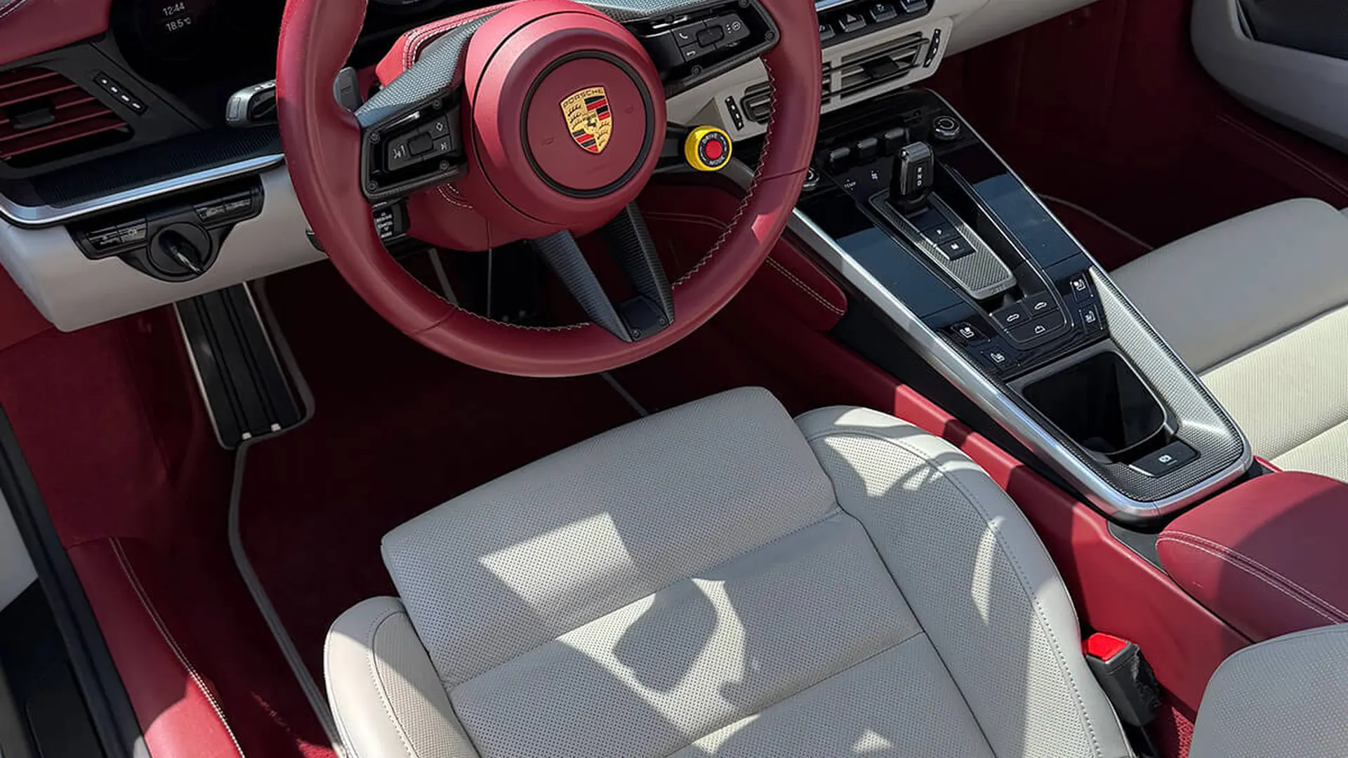 Porsche 911 — photo 38