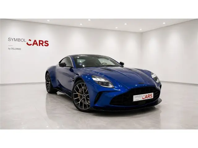 Aston Martin VANTAGE