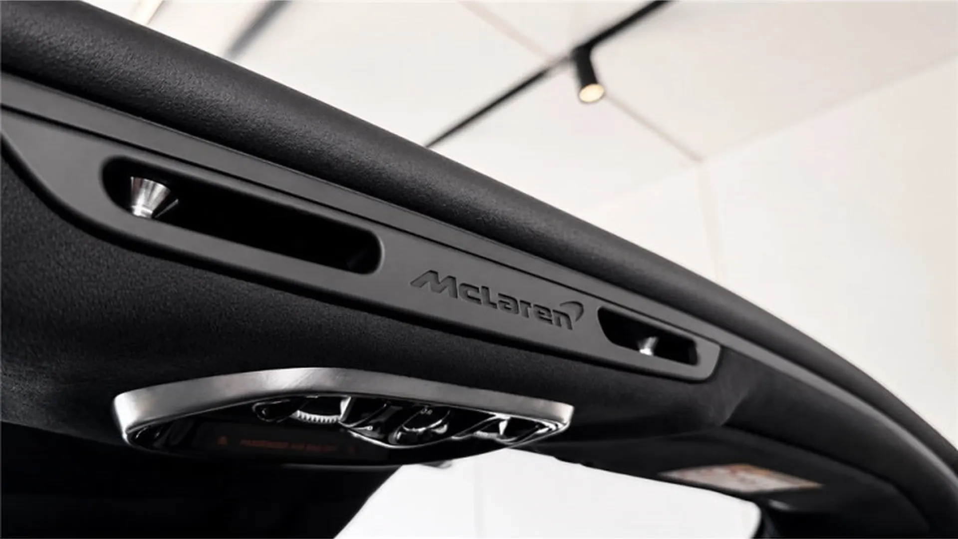 McLaren MCLAREN ARTURA — photo 23