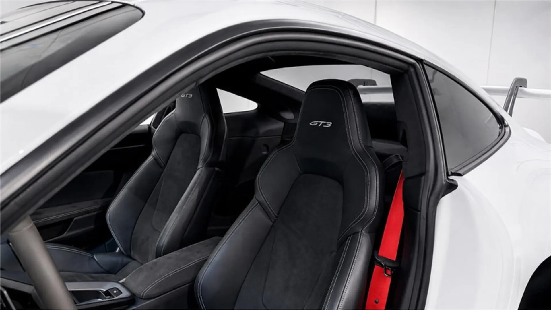 Porsche 911 GT3 — photo 17