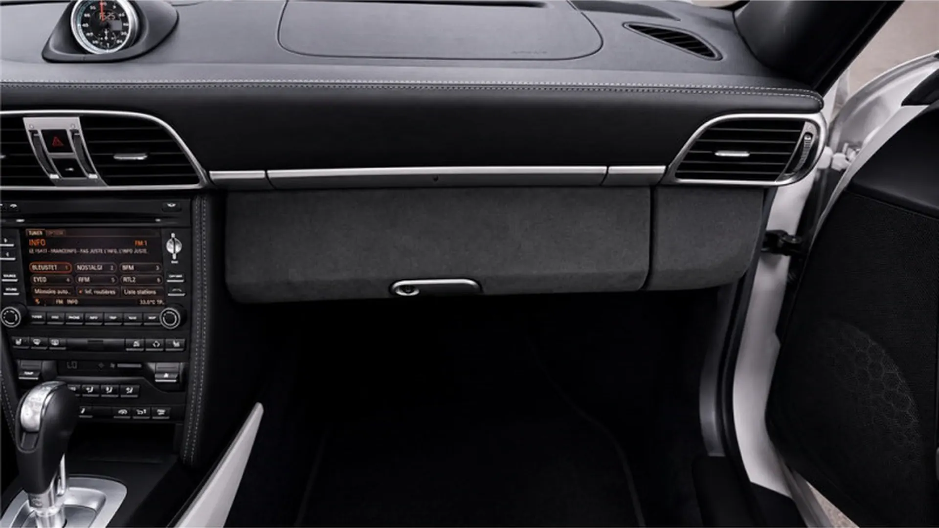 Porsche 911 GTS — photo 20