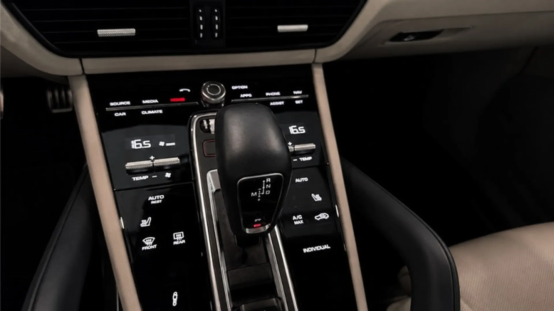 Porsche CAYENNE COUPE — photo 11