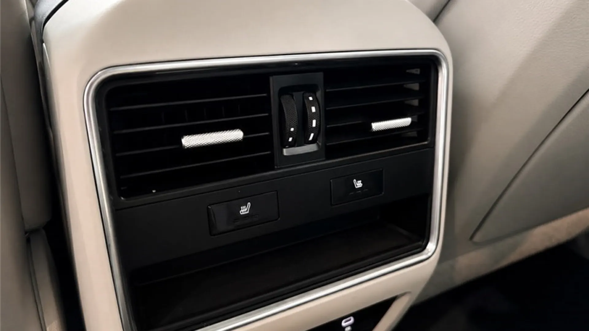 Porsche CAYENNE COUPE — photo 14