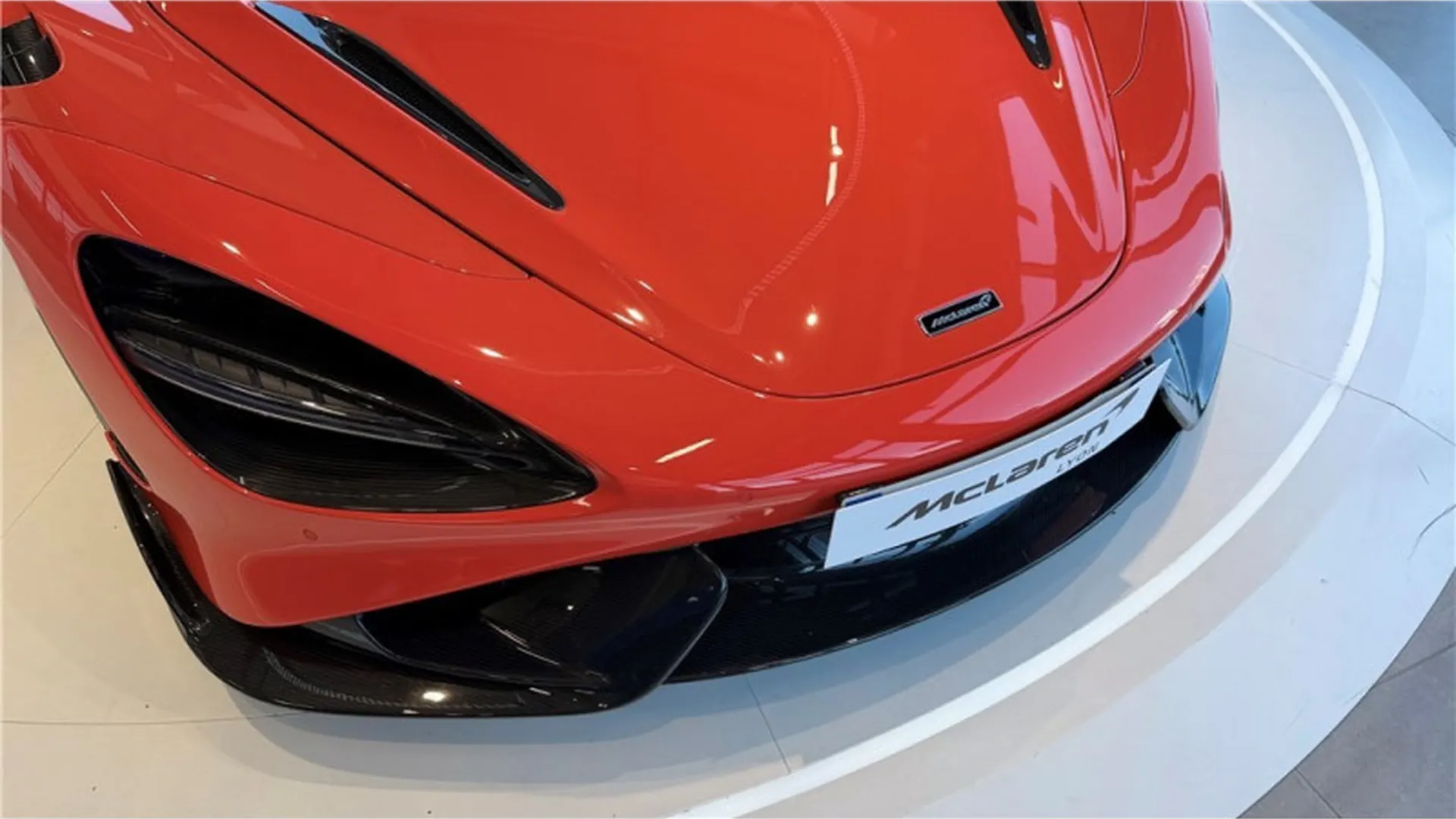 McLaren MCLAREN 765LT — photo 8