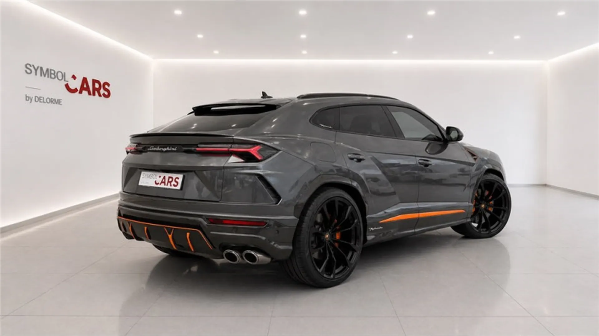 Lamborghini URUS — photo 4
