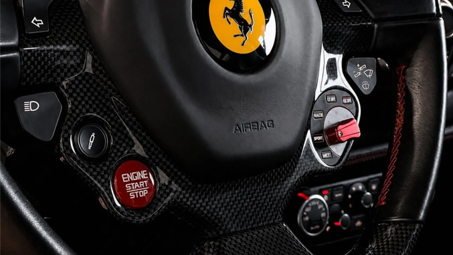 Ferrari 488 GTB — photo 12