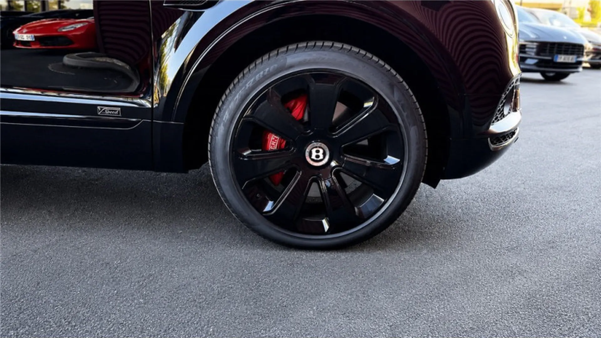 Bentley BENTAYGA — photo 9