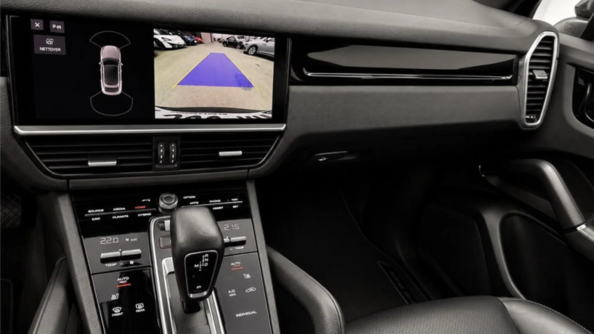 Porsche Cayenne — photo 8