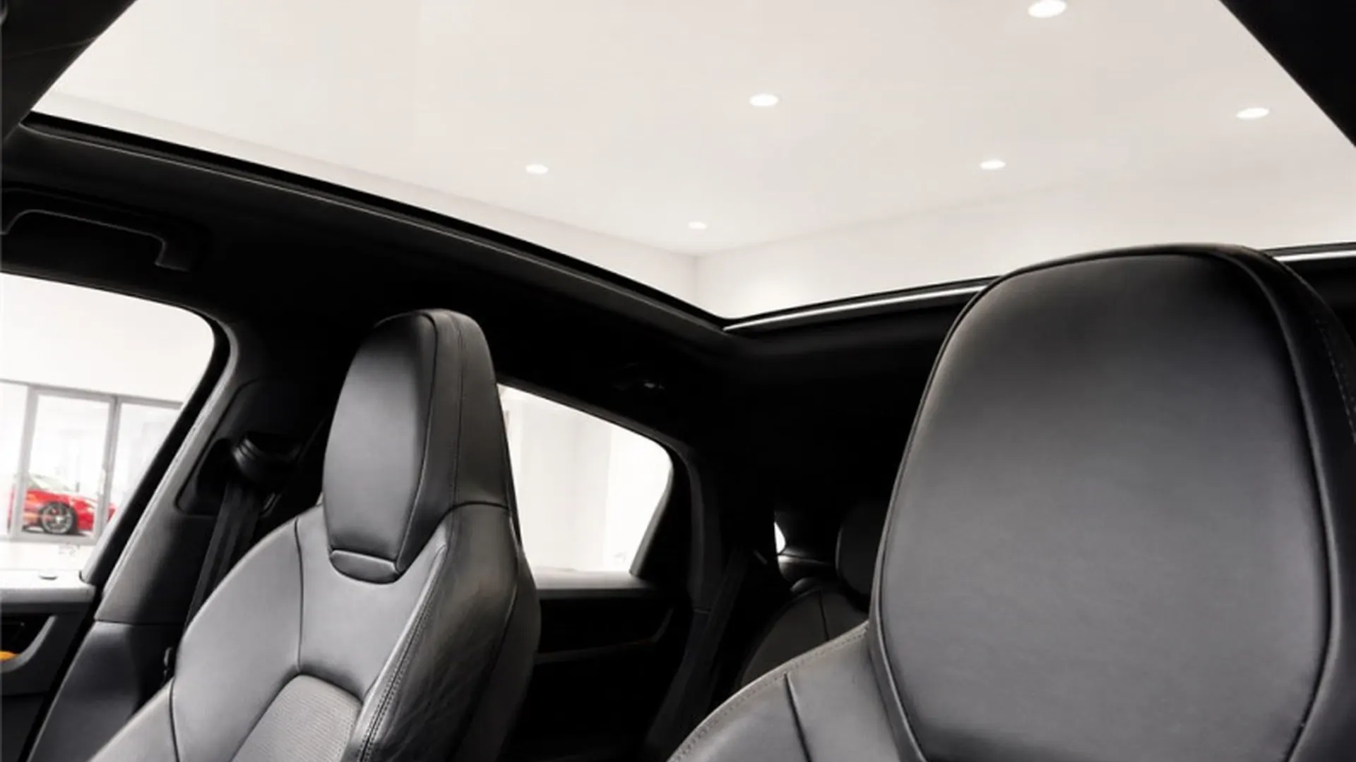 Porsche Cayenne — photo 6