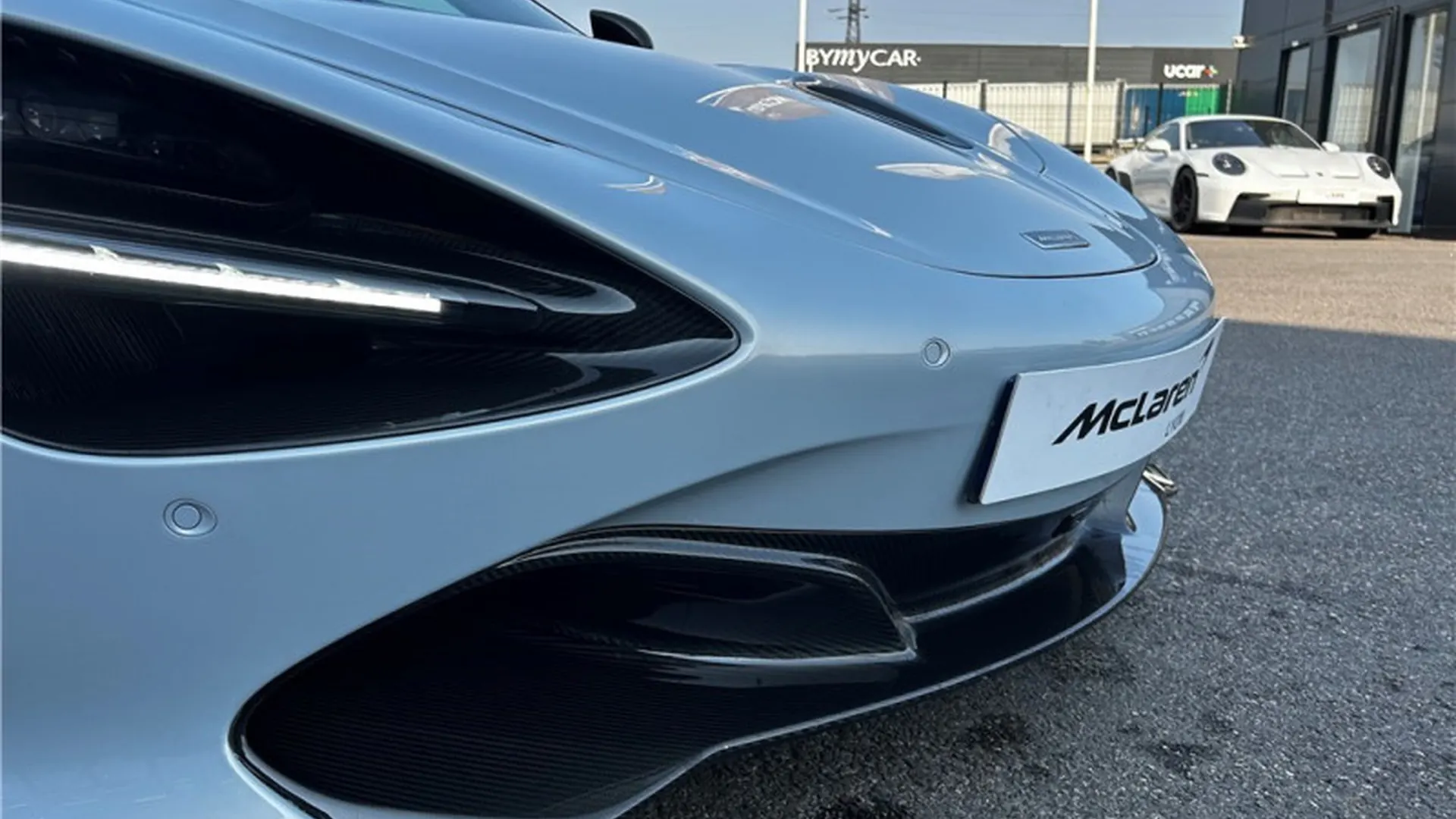McLaren 720S — photo 14