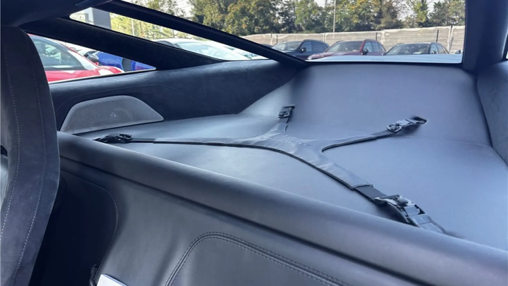 McLaren 720S — photo 12