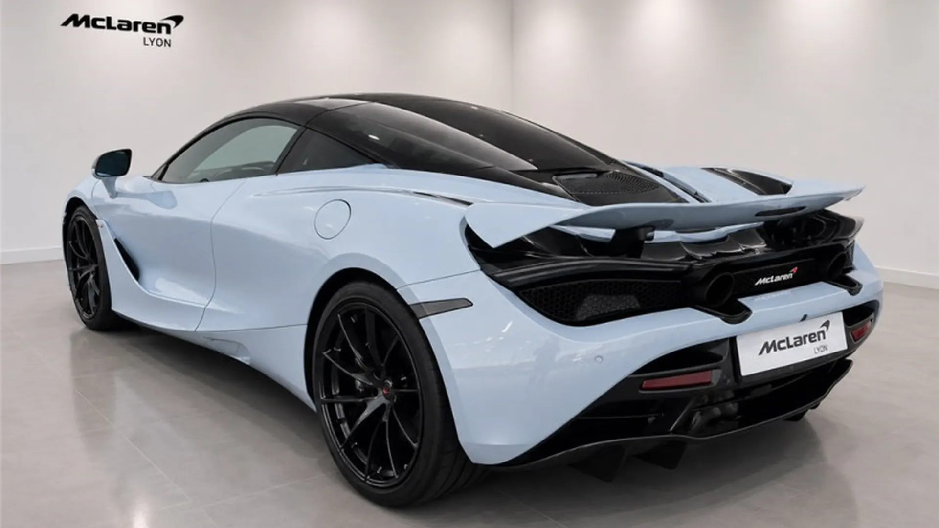 McLaren 720S — photo 4