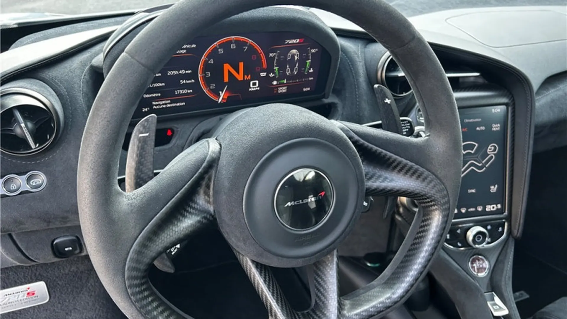 McLaren 720S — photo 10