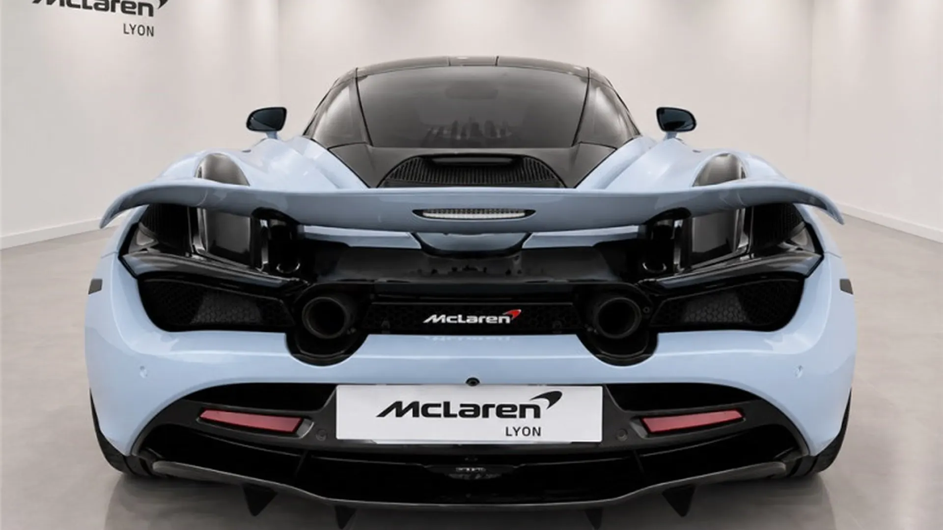 McLaren 720S — photo 7