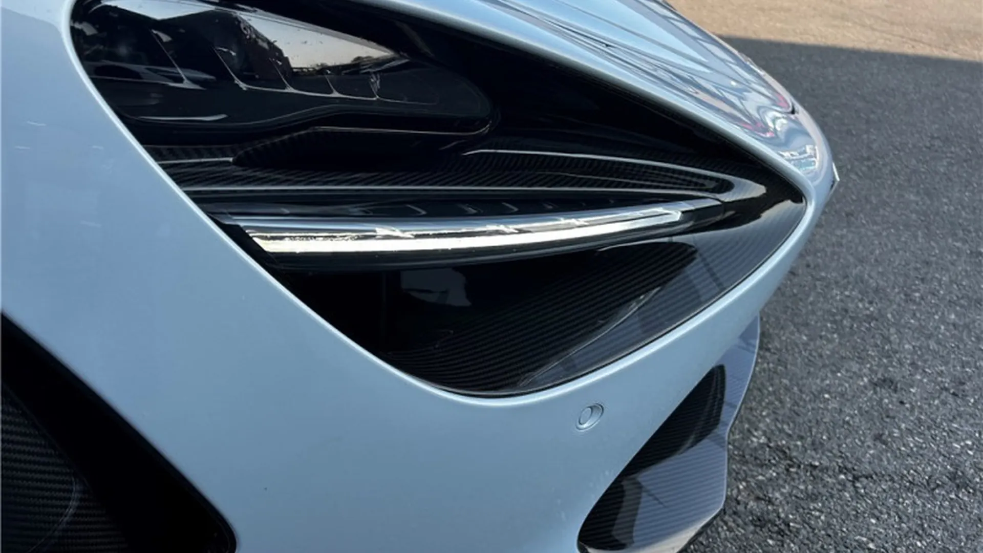 McLaren 720S — photo 13