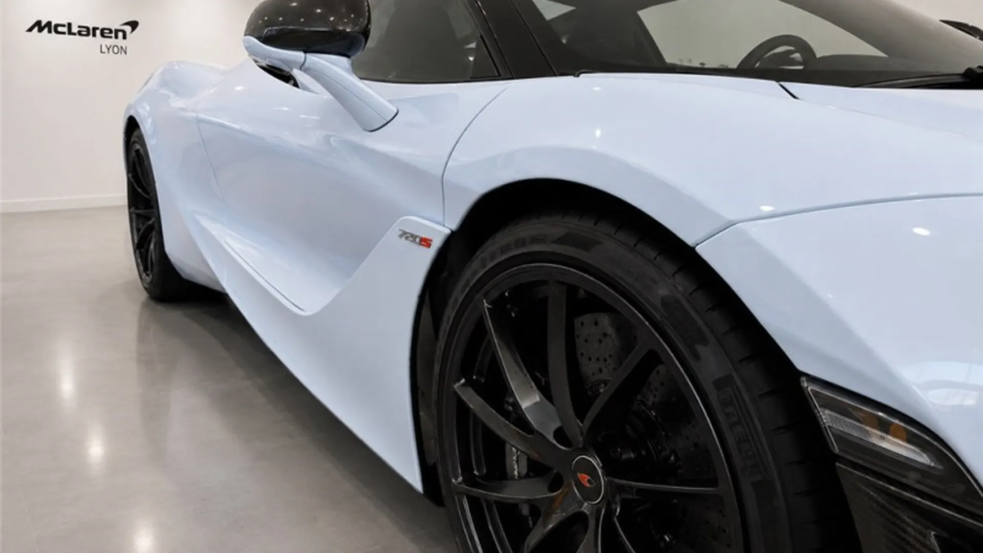 McLaren 720S — photo 6