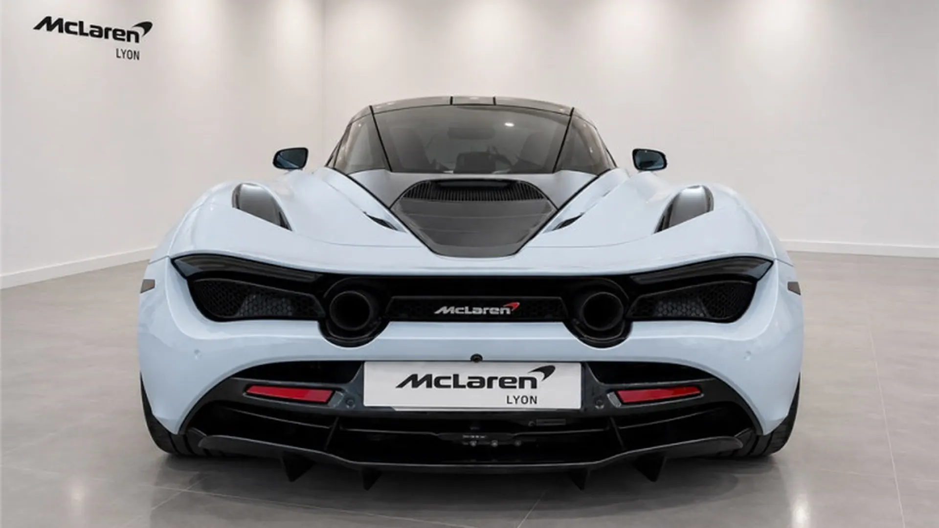 McLaren 720S — photo 3