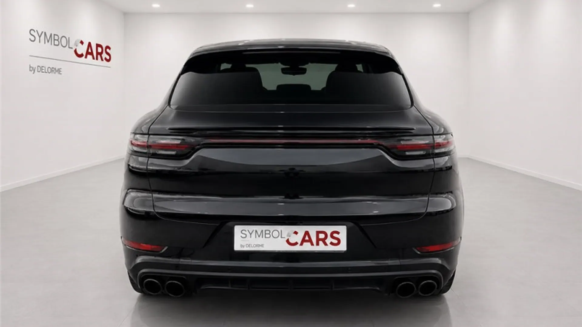 Porsche Cayenne — photo 2