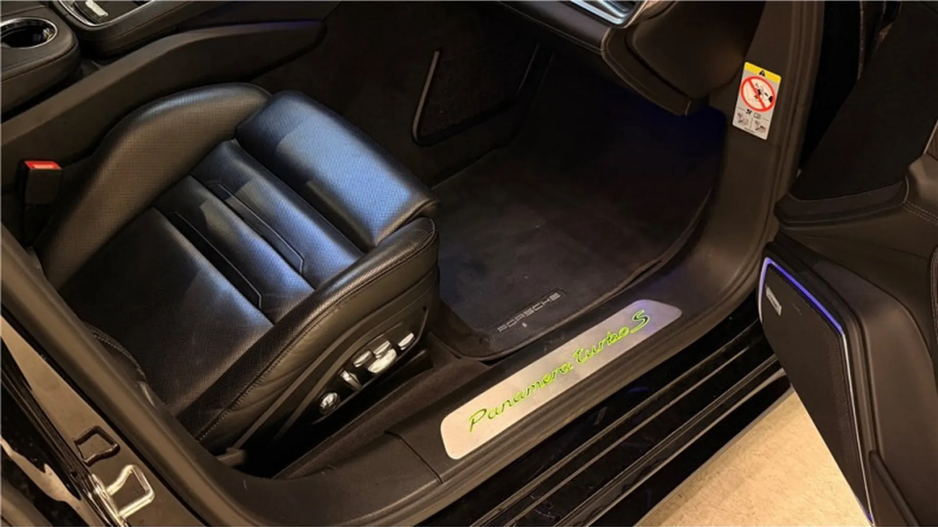 Porsche PANAMERA — photo 8