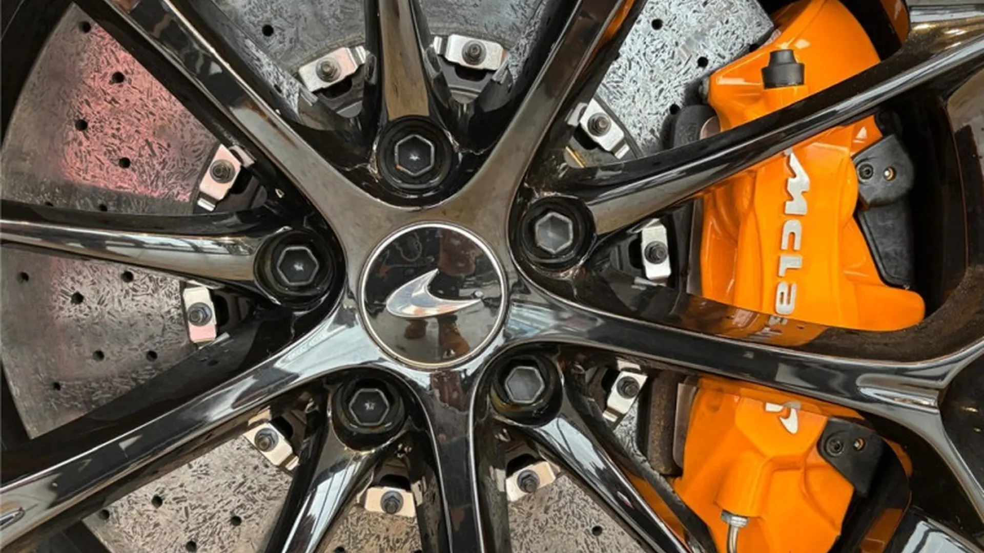 McLaren MCLAREN ARTURA — photo 12