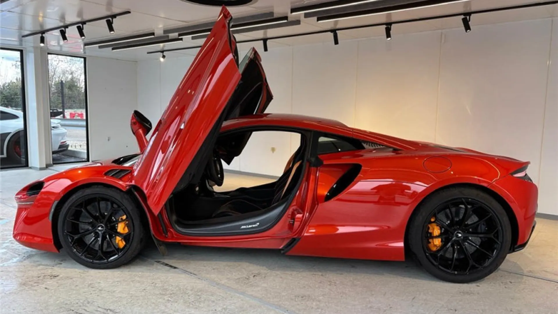 McLaren MCLAREN ARTURA — photo 3