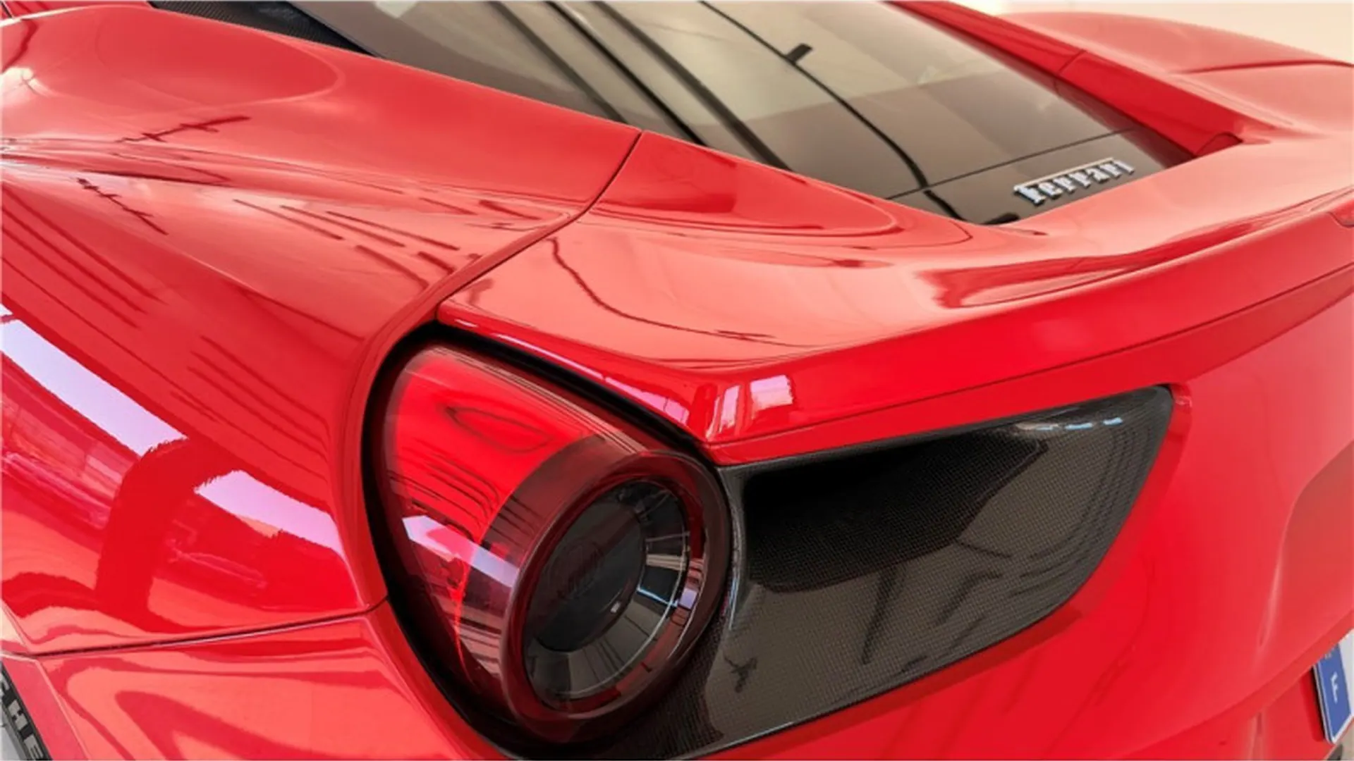 Ferrari 488 GTB — photo 7