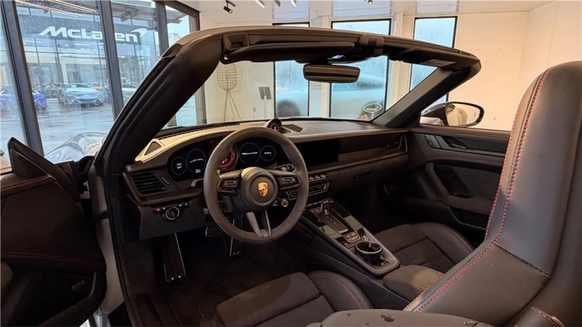 Porsche 911 — photo 9