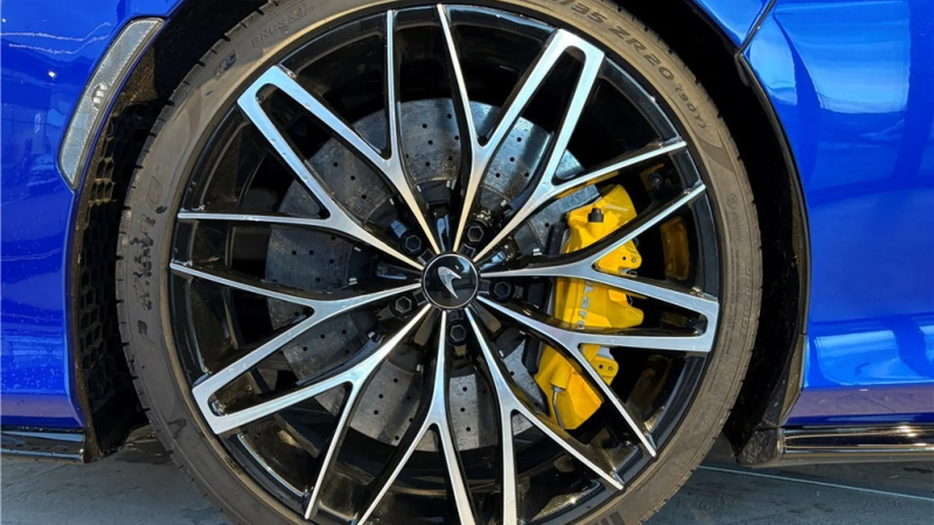 McLaren MCLAREN GT — photo 18