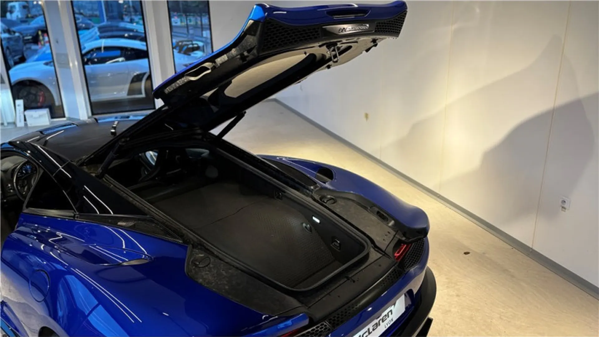 McLaren MCLAREN GT — photo 13