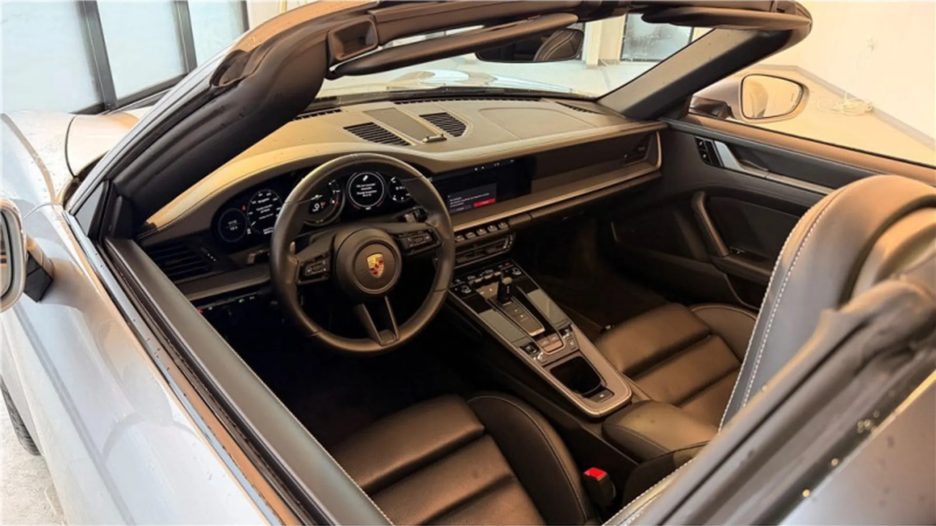 Porsche 911 — photo 9