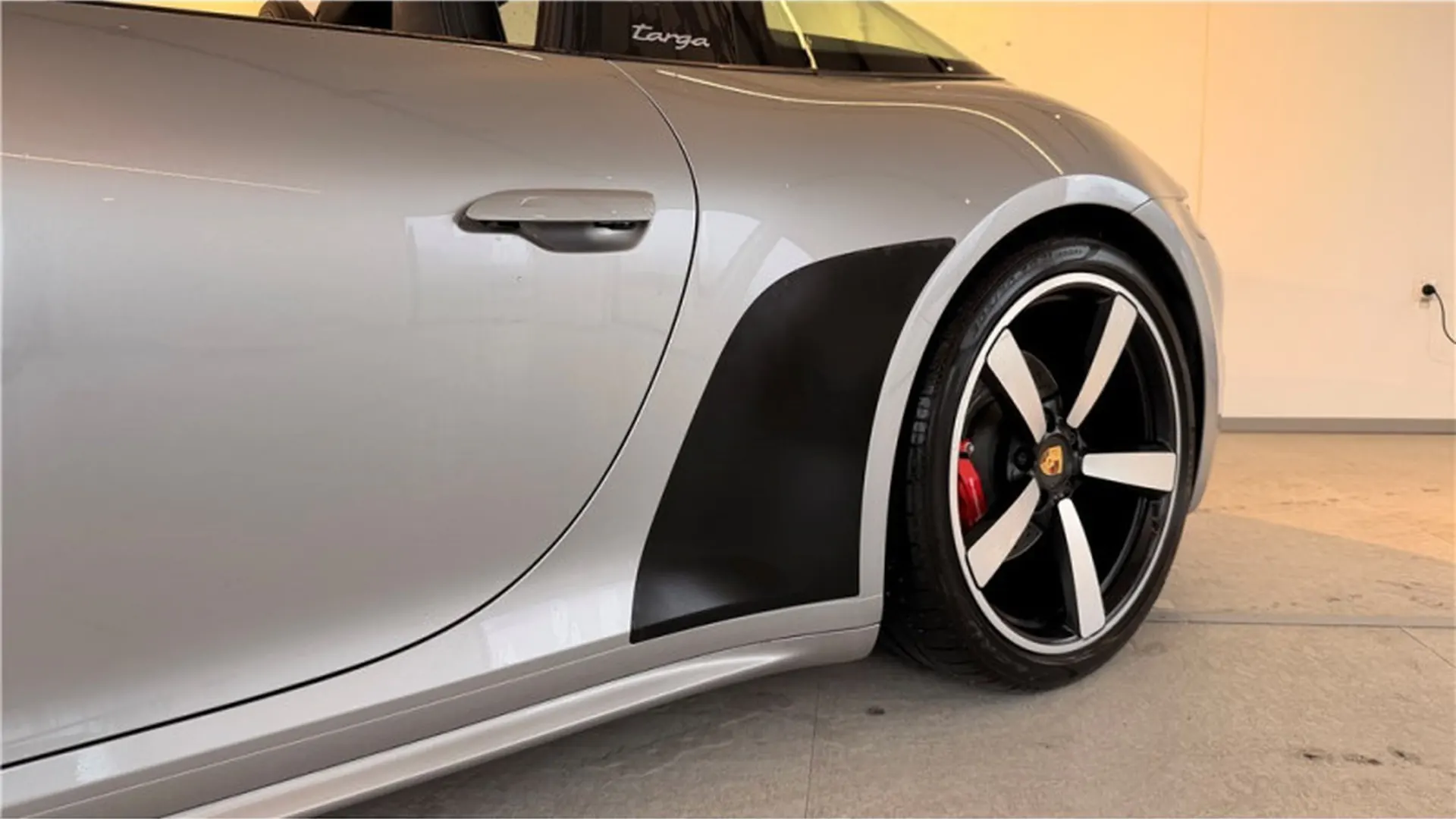 Porsche 911 — photo 7