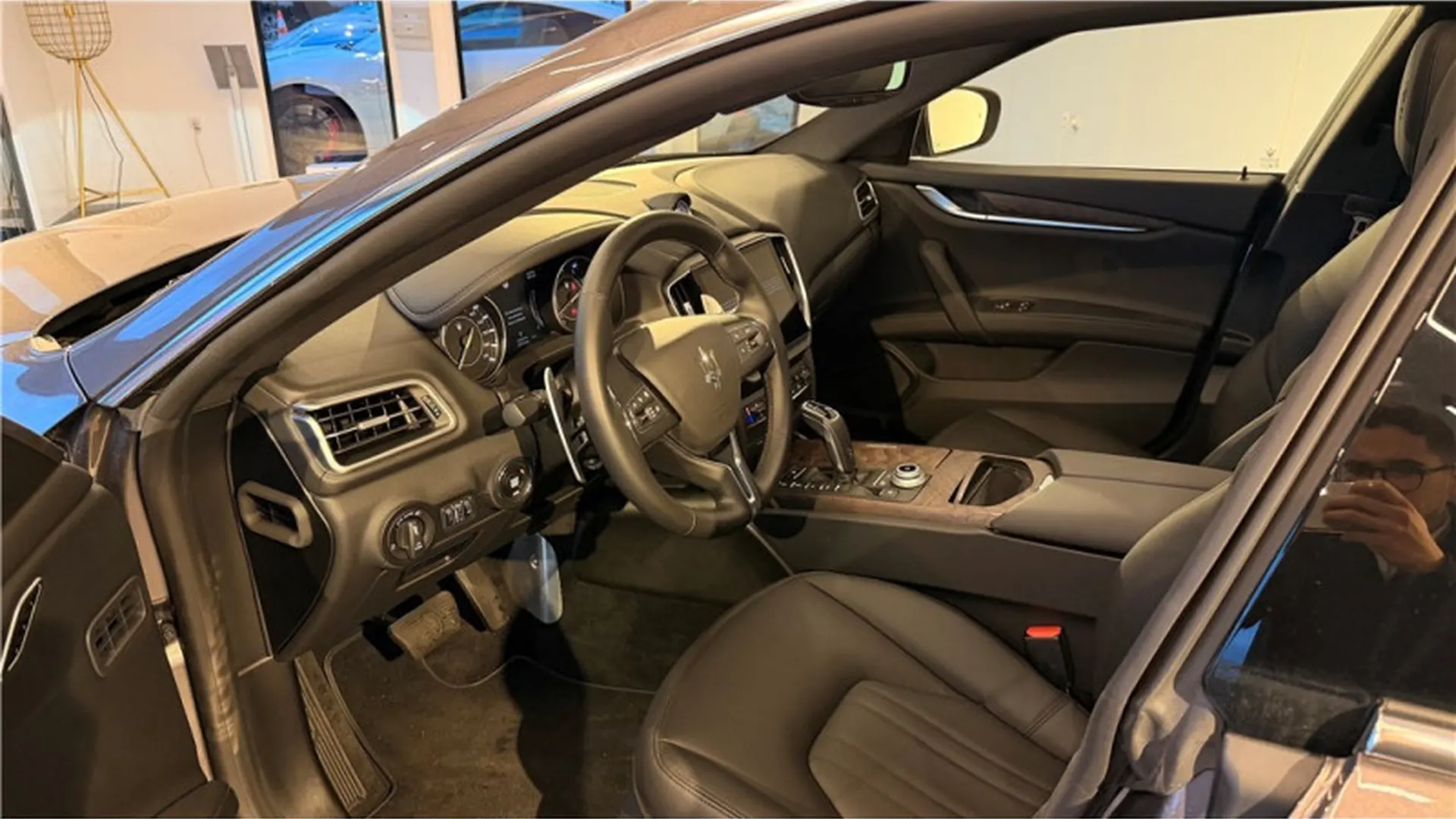 Maserati GHIBLI — photo 5