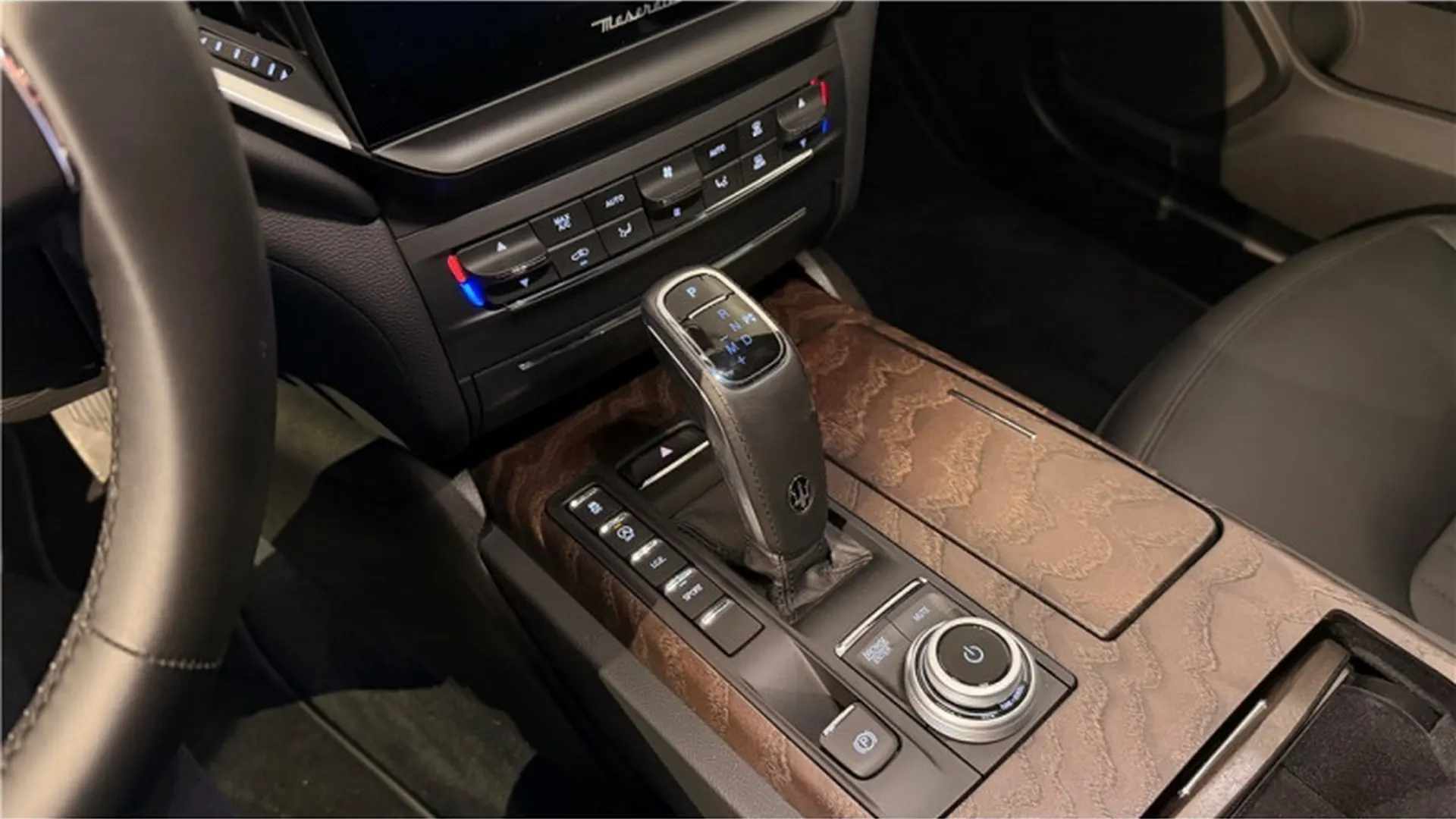 Maserati GHIBLI — photo 12